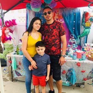 Meet your Posher, Xiomara